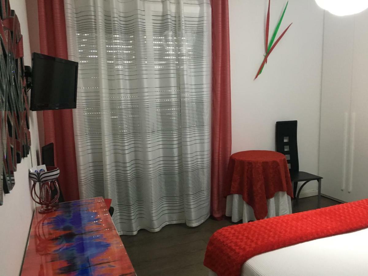 אנזולה נל'אמיליה B&B Pitstop מראה חיצוני תמונה